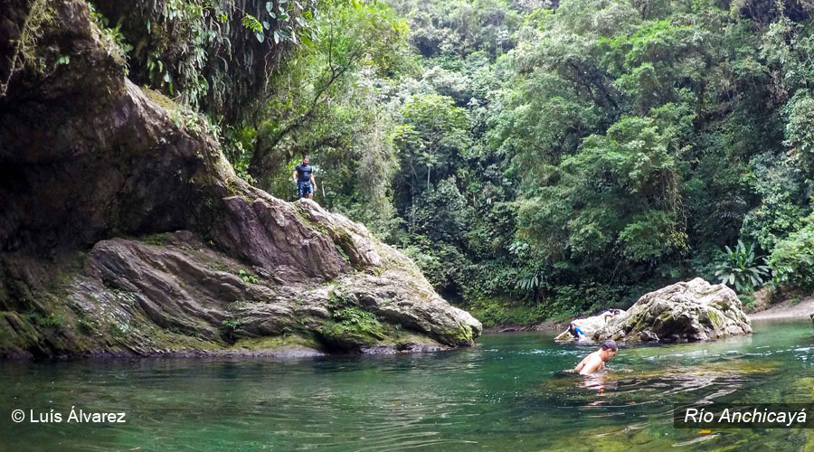 Travesía Pacífico: entre ríos, cascadas y selva