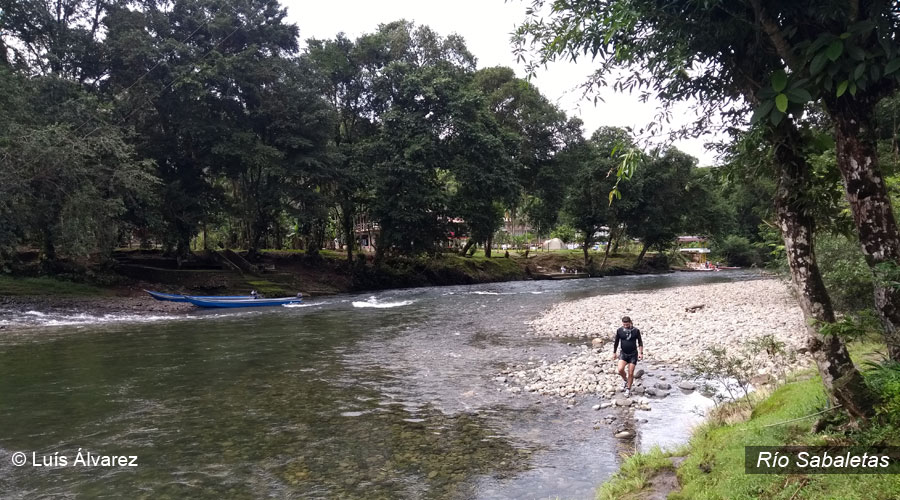 Travesía Pacífico: entre ríos, cascadas y selva