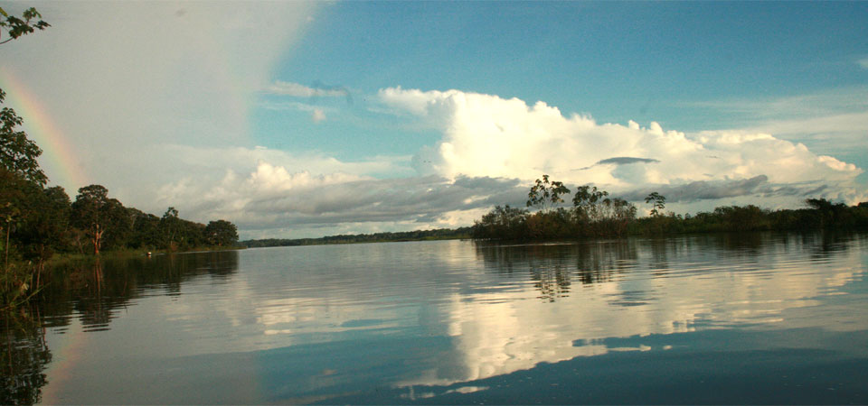 lago corredor amazonas colombia picoloro ecoturismo